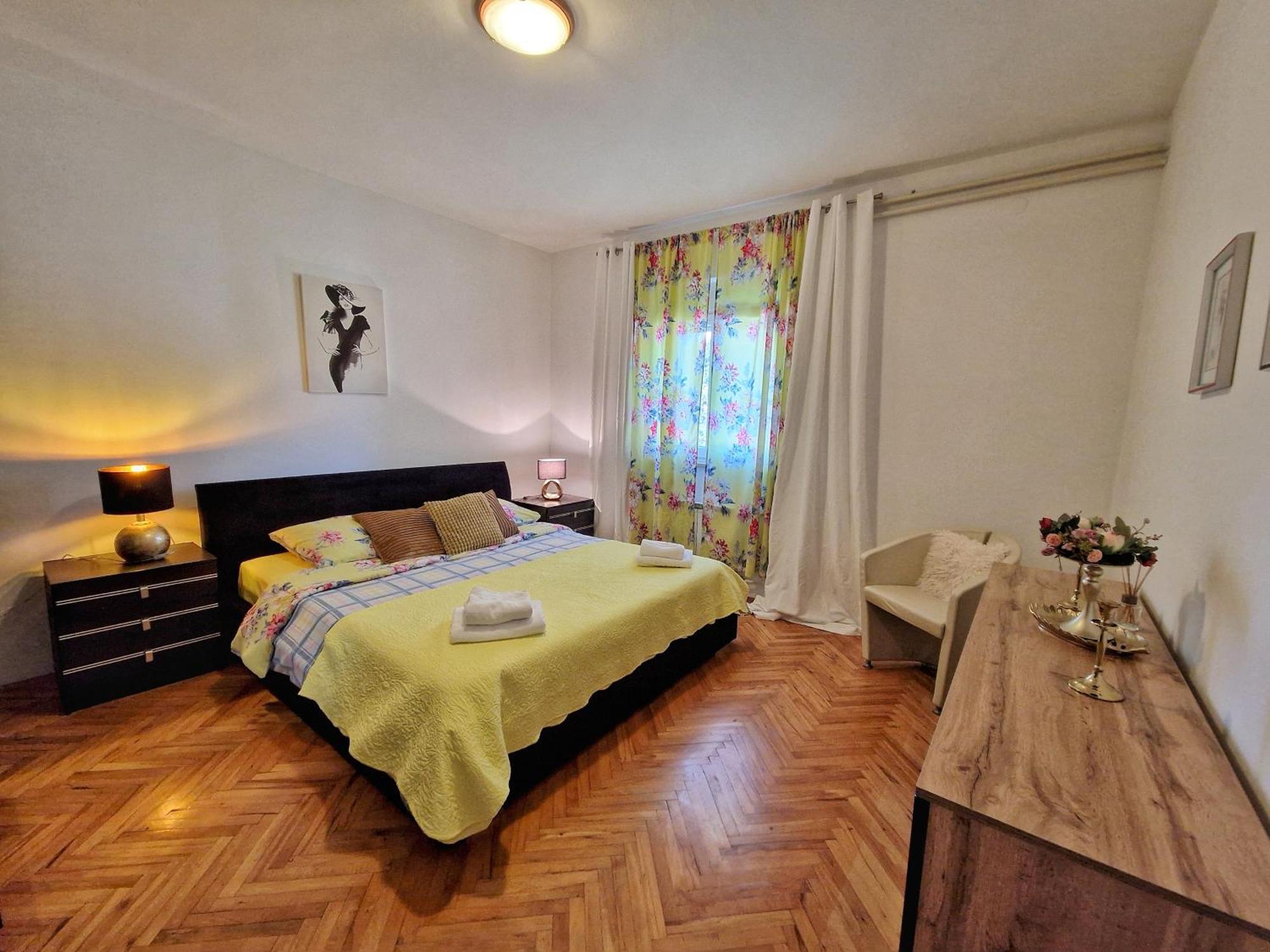Apartament Mare-peroj *