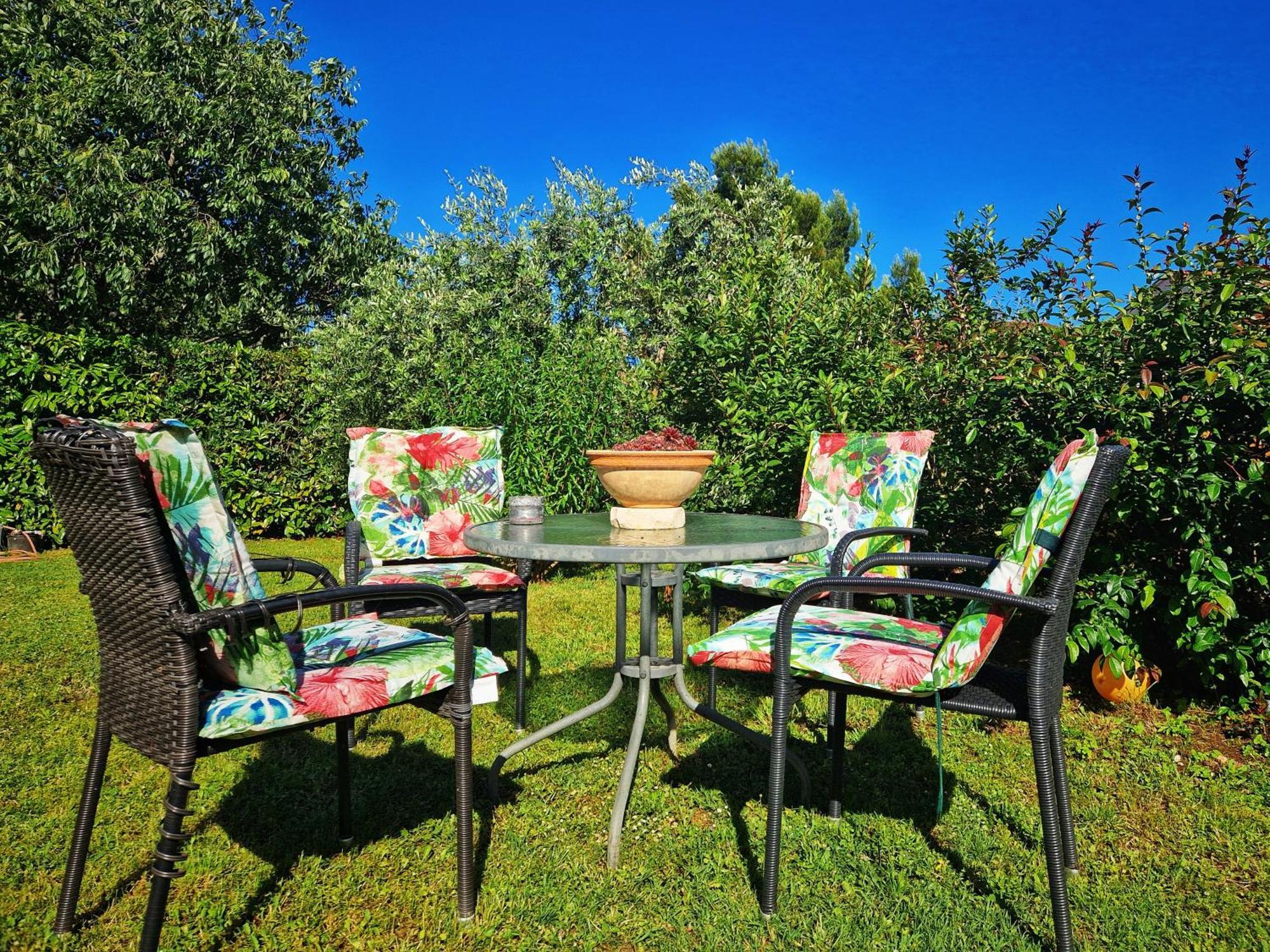 Apartament Mare-peroj